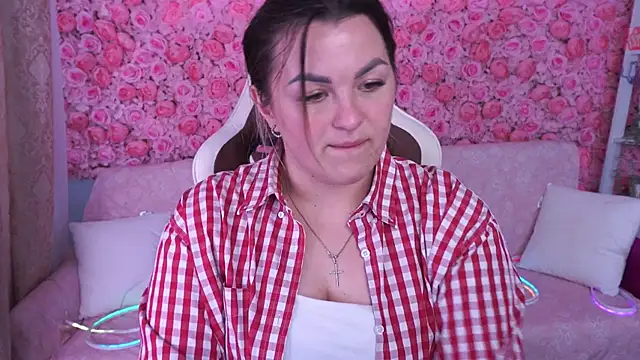 Snapshot of AlissyaGrayy chatting on 06-11-26, 05:59 AlissyaGrayy online show from 06-11-26, 05:59