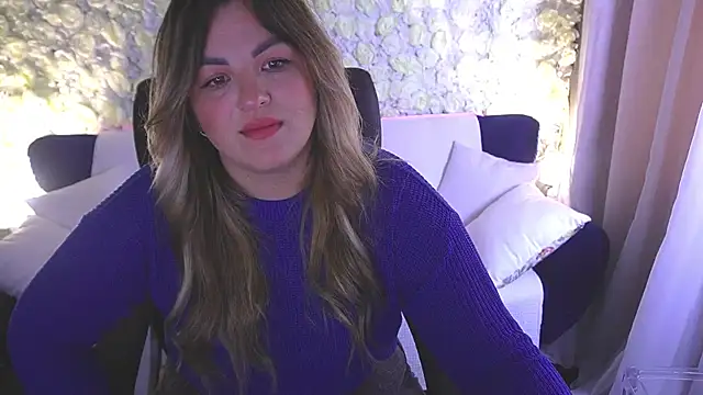 Snapshot of AlissyaGrayy chatting on 05-18-26, 05:45 AlissyaGrayy online show from 05-18-26, 05:45