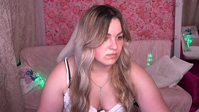 AlissyaGrayy online show from 03-19-26, 01:44