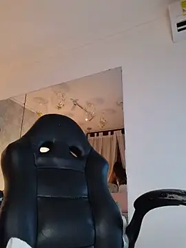 SERENAA   online show from 03-21-26, 03:30