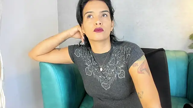 Snapshot of Samantha__Firee chatting on 05-13-26, 12:23 Samantha Firee online show from 05-13-26, 12:23