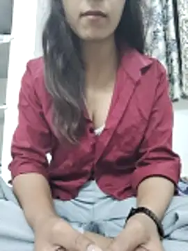 myra77 online show from 03-19-26, 04:51