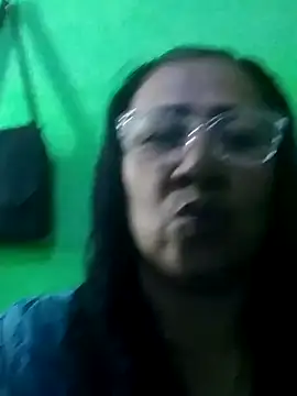 juliataylorhot online show from 04-17-26, 12:57