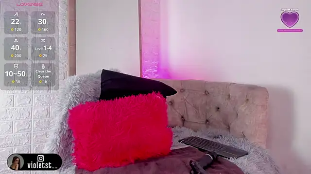 Snapshot of VioletWinters chatting on 07-16-26, 03:36 VioletWinters online show from 07-16-26, 03:36