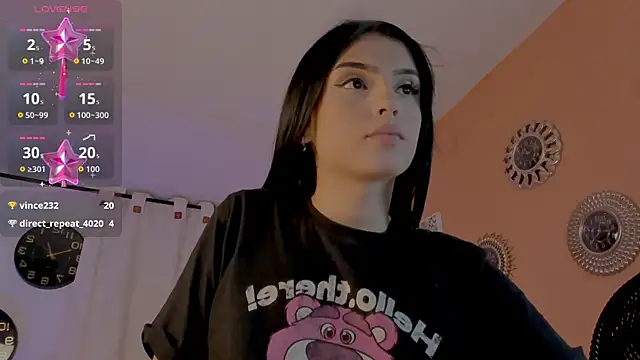 Snapshot of NAOMI_SHAW chatting on 03-20-26, 05:47 NAOMI SHAW online show from 03-20-26, 05:47