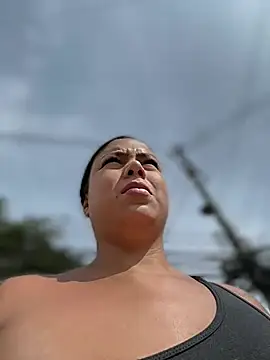 LauTul online show from 04-07-26, 02:08