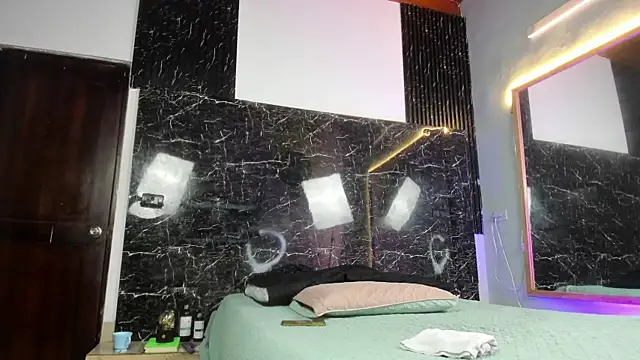 Snapshot of Leo_Vesper chatting on 06-07-26, 04:07 Leo Vesper online show from 06-07-26, 04:07