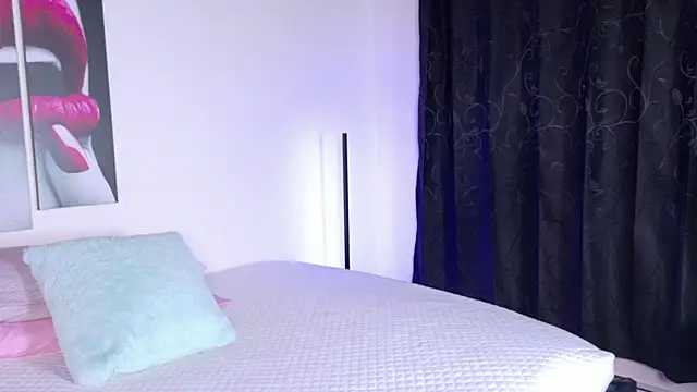 Snapshot of Mariia_Paulaa chatting on 05-30-26, 04:30 Mariia Paulaa online show from 05-30-26, 04:30