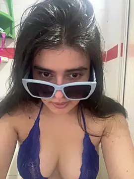 LinaEvansonn online show from 04-22-26, 11:00