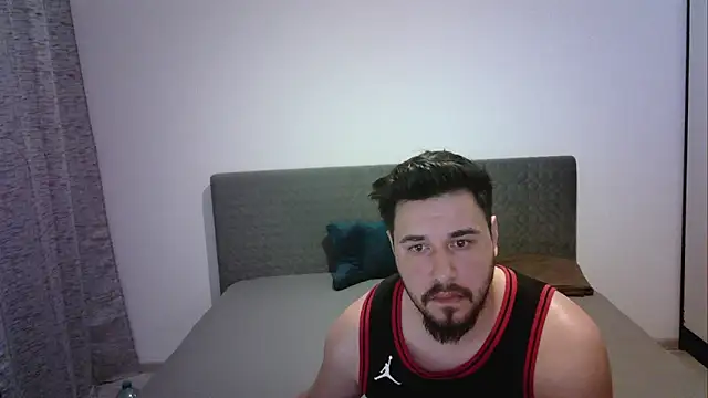 Gianiboy99 online show from 04-28-26, 07:07