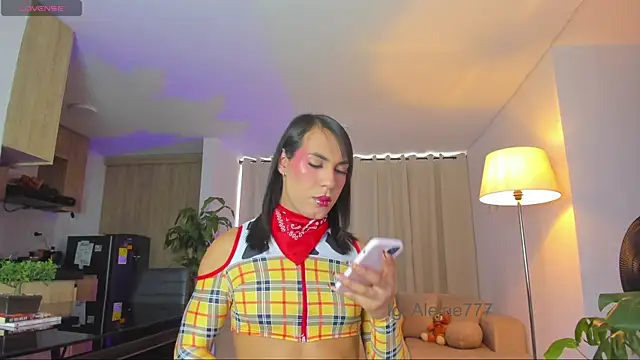 Snapshot of Aleja_evangeline chatting on 07-16-26, 08:28 Aleja evangeline online show from 07-16-26, 08:28