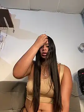 lucirganaxxx online show from 04-16-26, 04:24