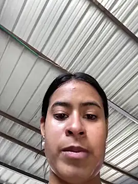 lucirganaxxx online show from 04-07-26, 02:30