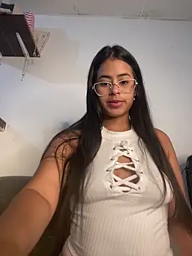 lucirganaxxx online show from 03-27-26, 04:21