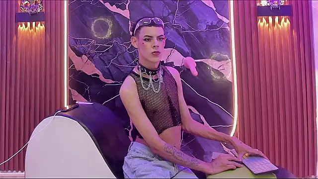 Kitty New house online show from 04-03-26, 08:48