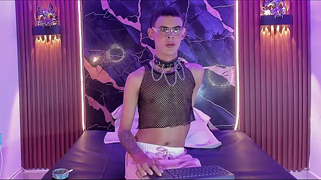 Kitty New house online show from 04-01-26, 08:06