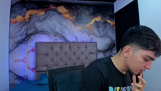 ZytherWolf online show from 03-17-26, 03:31