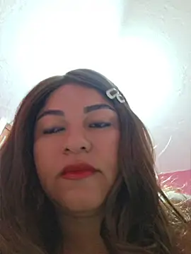 Snapshot of maia_00 chatting on 03-25-26, 01:50 maia 00 online show from 03-25-26, 01:50