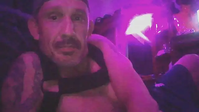 Snapshot of woddy87 chatting on 05-25-26, 10:30 woddy87 online show from 05-25-26, 10:30