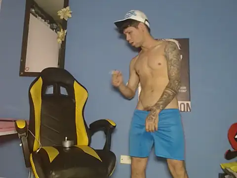 ricardo big cock online show from 04-07-26, 10:22