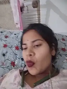 Pallavi cute online show from 06-09-26, 06:20
