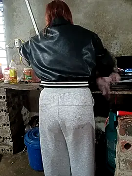 hoanglananh1 online show from 03-17-26, 04:15