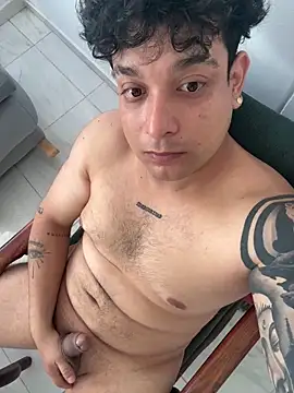 Niccolo Noir online show from 04-12-26, 01:14