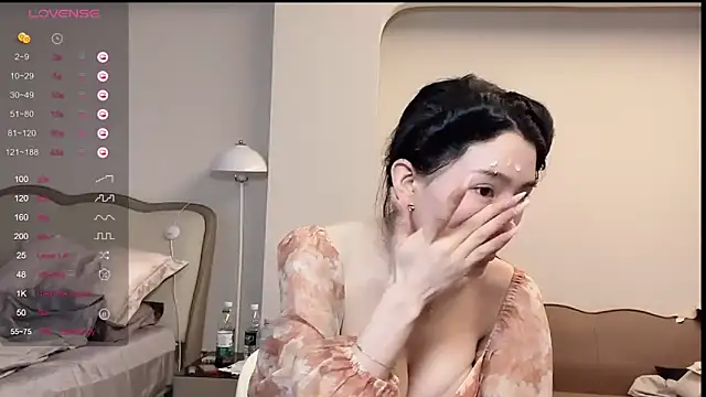 Snapshot of kiki-12 chatting on 06-04-26, 06:51 kiki-12 online show from 06-04-26, 06:51