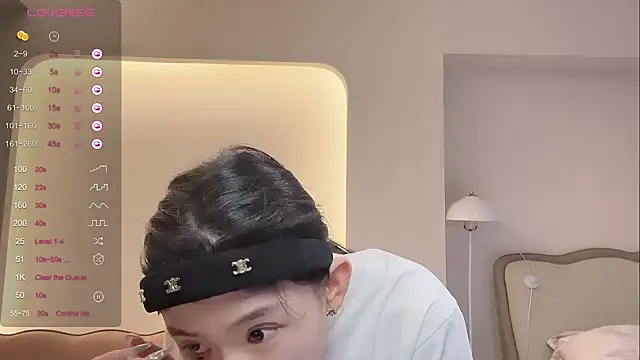 kiki-12 online show from 05-04-26, 05:44