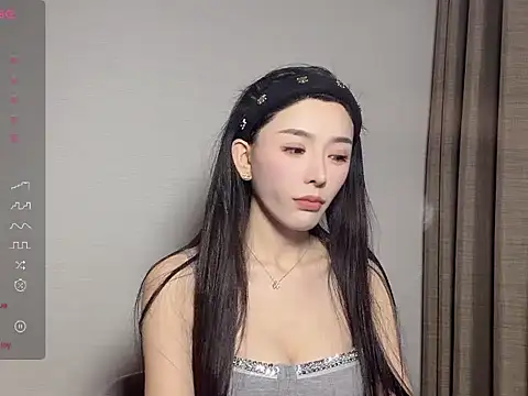 Snapshot of kiki-12 chatting on 03-27-26, 06:22 kiki-12 online show from 03-27-26, 06:22