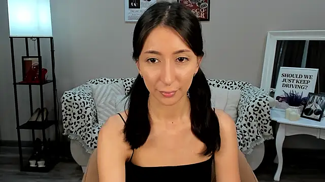 DanaRoges online show from 05-22-26, 06:11