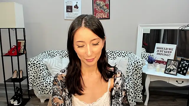 DanaRoges online show from 05-08-26, 06:28