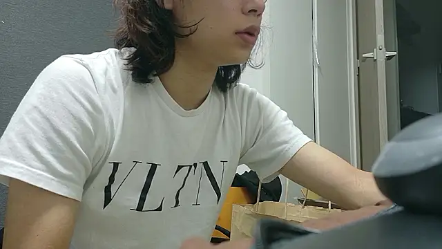 zakochin114514 online show from 04-30-26, 09:38