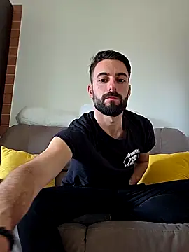 Snapshot of AmicisegretiITA chatting on 03-26-26, 03:54 AmicisegretiITA online show from 03-26-26, 03:54