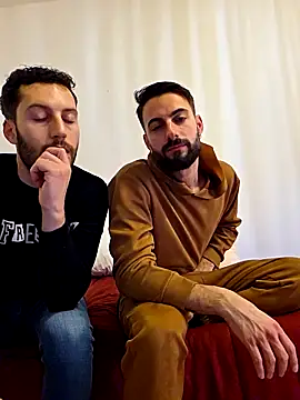 Snapshot of AmicisegretiITA chatting on 03-28-26, 04:19 AmicisegretiITA online show from 03-28-26, 04:19