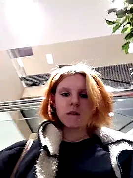 NinaParri online show from 04-11-26, 07:45