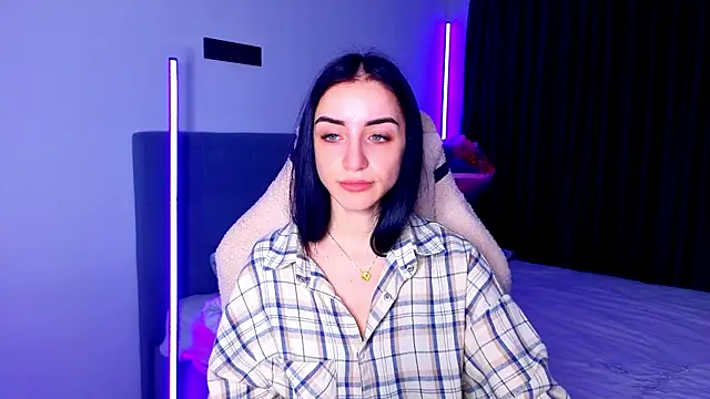 Juliet lu online show from 03-19-26, 07:52