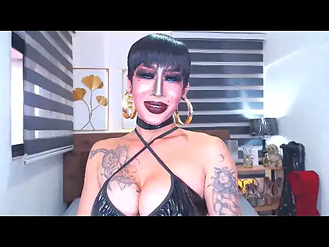 Snapshot of DominateMistressTania chatting on 07-22-26, 11:18 DominateMistressTania online show from 07-22-26, 11:18