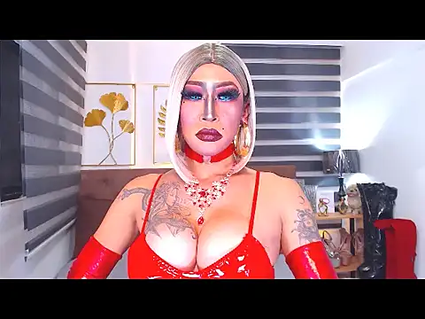 Snapshot of DominateMistressTania chatting on 06-02-26, 01:44 DominateMistressTania online show from 06-02-26, 01:44