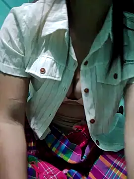Phuongmyy online show from 05-17-26, 01:00