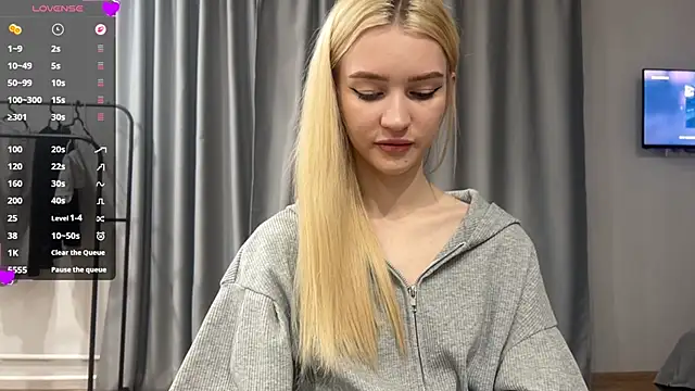 Snapshot of MelissaEvenns chatting on 05-28-26, 01:17 MelissaEvenns online show from 05-28-26, 01:17