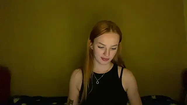 Snapshot of EvaKapnist chatting on 05-26-26, 07:12 EvaKapnist online show from 05-26-26, 07:12