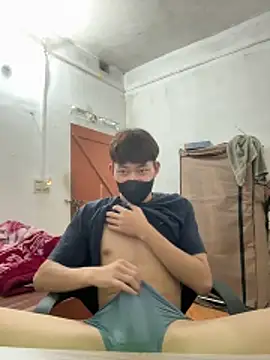 Snapshot of Funkin- chatting on 06-17-26, 01:54 Funkin- online show from 06-17-26, 01:54