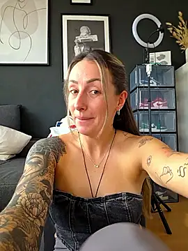 NicoleKaiser online show from 03-30-26, 03:13