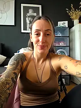 NicoleKaiser online show from 03-31-26, 04:09