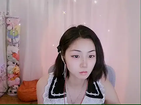 Snapshot of Puresnow chatting on 05-27-26, 01:40 Puresnow online show from 05-27-26, 01:40
