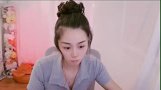 Snapshot of Puresnow chatting on 06-27-26, 02:56 Puresnow online show from 06-27-26, 02:56
