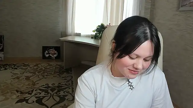 Snapshot of BelenHunkins chatting on 03-18-26, 06:16 BelenHunkins online show from 03-18-26, 06:16