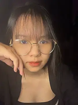 Snapshot of Link-mii chatting on 07-17-26, 02:14 Link-mii online show from 07-17-26, 02:14