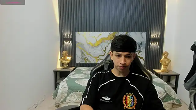 AdrianFranko online show from 05-07-26, 01:25